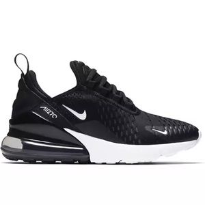 Boys Nike airmax youth size 7. (Big boys) black. Paid $130.